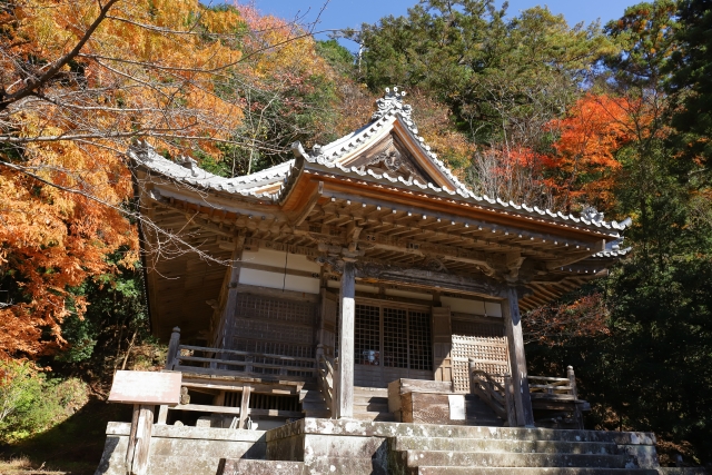 鳳来寺の紅葉